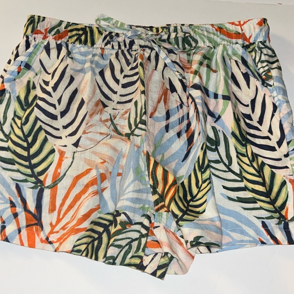 Tahari Shorts